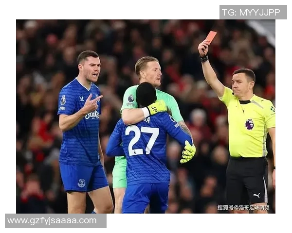 英超历史冷门莱比锡狂胜那不勒斯红牌事件引发全场热议