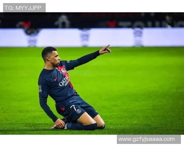 世界杯精彩对决切尔西与巴黎圣日耳曼战成平局帽子戏法引发全场沸腾