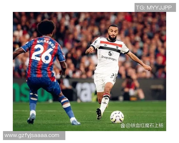 意甲焦点战马竞与曼联战平数据解析引发全场热议 意甲焦点战马竞与曼联战平数据解析引发全场热议