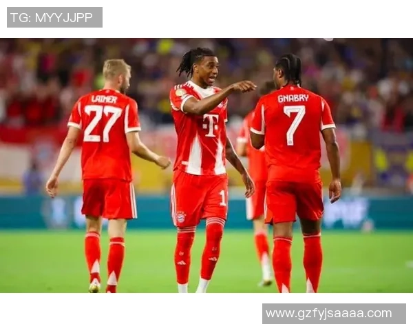 那不勒斯绝杀拜仁引发争议判罚全场沸腾西甲精彩瞬间回顾