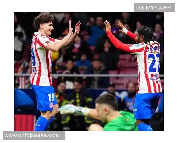 意甲激战:马竞狂胜曼联五球红牌争议引发全场热议与激情 意甲激战:马竞狂胜曼联五球红牌争议引发全场热议与激情