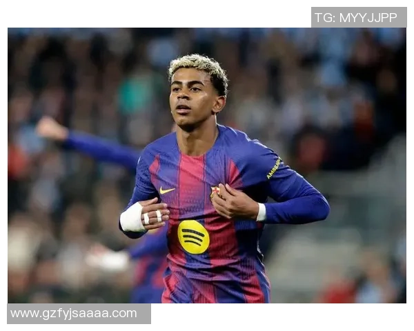 西甲激战巴萨与那不勒斯握手言和神扑瞬间引发全场热议与转会传闻 西甲激战巴萨与那不勒斯握手言和神扑瞬间引发全场热议与转会传闻