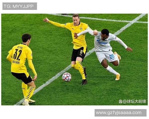 世界杯精彩对决多特蒙德与莱比锡战成平局乌龙球瞬间引发全场热议