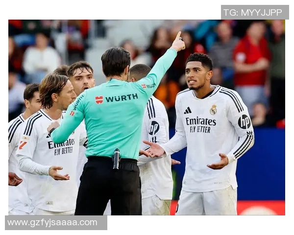 意甲激战:皇马险胜热刺乌龙球引发争议判罚全场沸腾 意甲激战:皇马险胜热刺乌龙球引发争议判罚全场沸腾